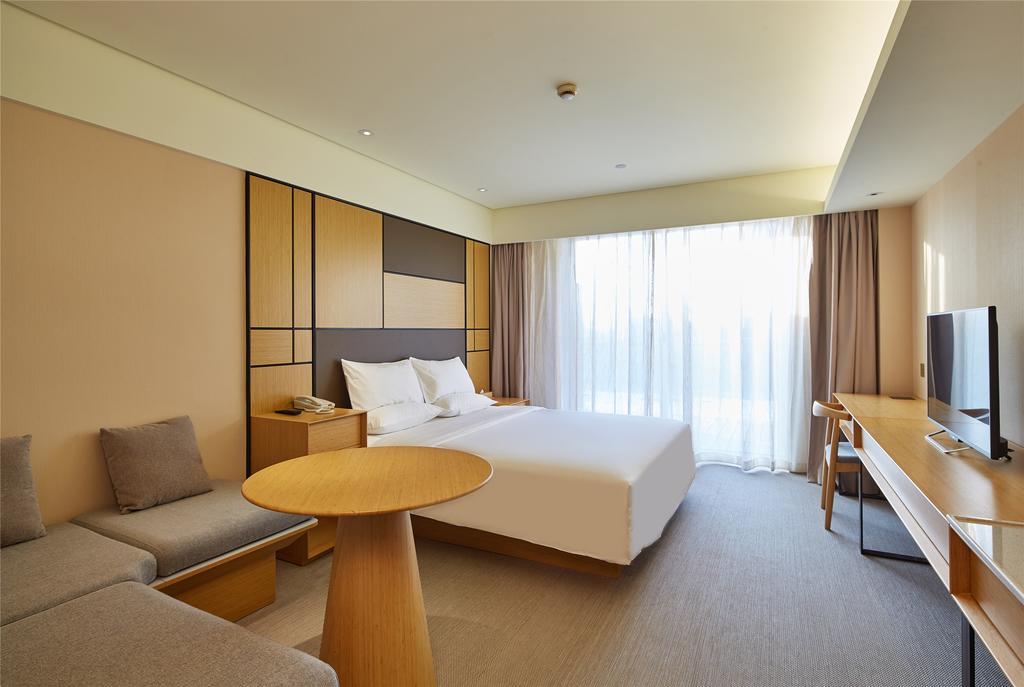 Ji Hotel Shanghai Xujiahui Exterior photo
